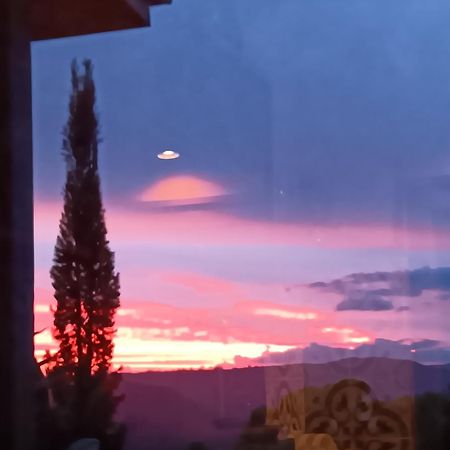 Mapleton Peaceful Provence Bnb ภายนอก รูปภาพ