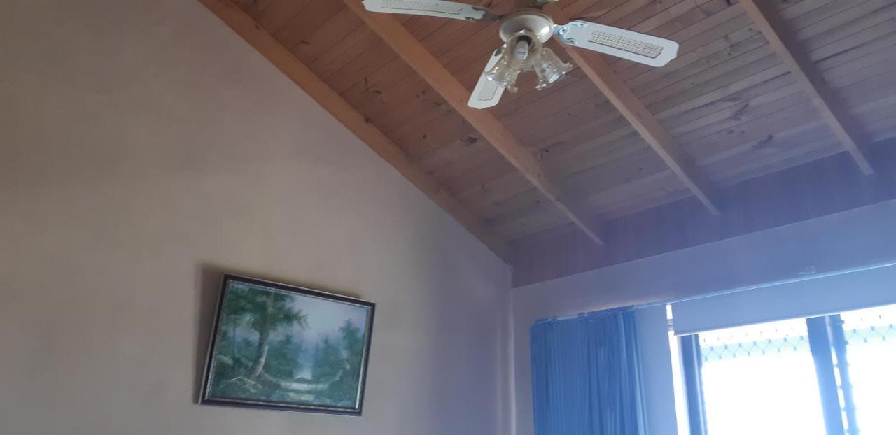 Mapleton Peaceful Provence Bnb ภายนอก รูปภาพ